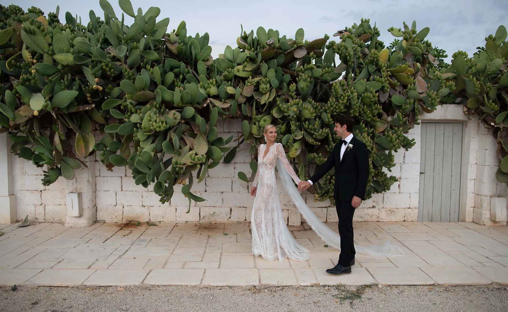 Marketplace Lilly Red Before